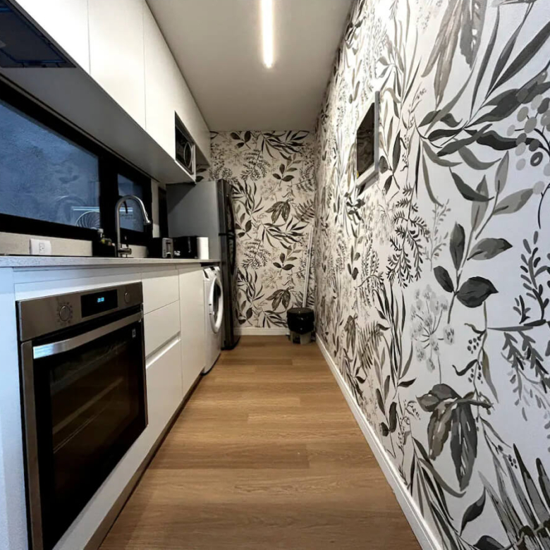 780