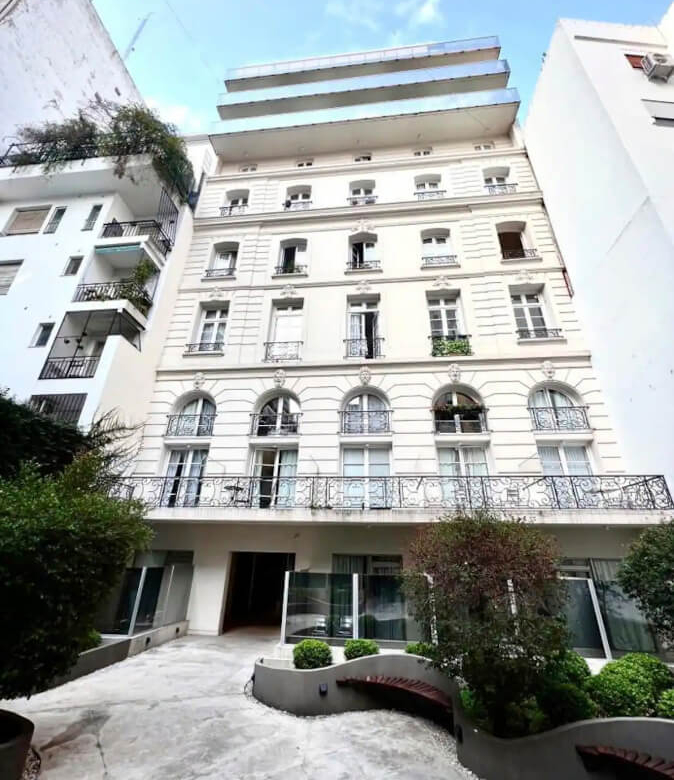 674